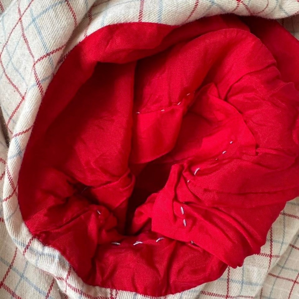 Vintage red car coat with plaid lining - Picture 4 of 8